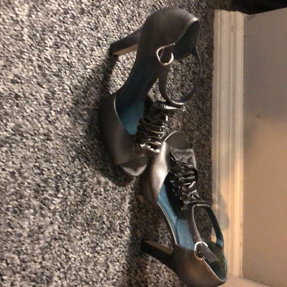 Madden Girl heels sz 8 - Picture 4 of 4